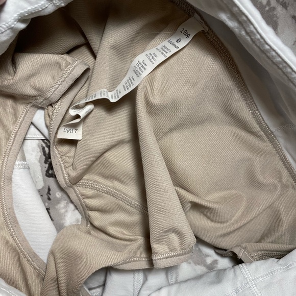 White lululemon speed up - Picture 5 of 5